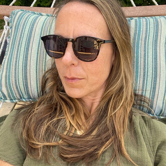 Meet your Posher, Danielle - Picture 1 of 1